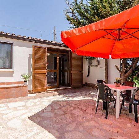 Villa Aurelia カステッランマーレ・デル・ゴルフォ エクステリア 写真
